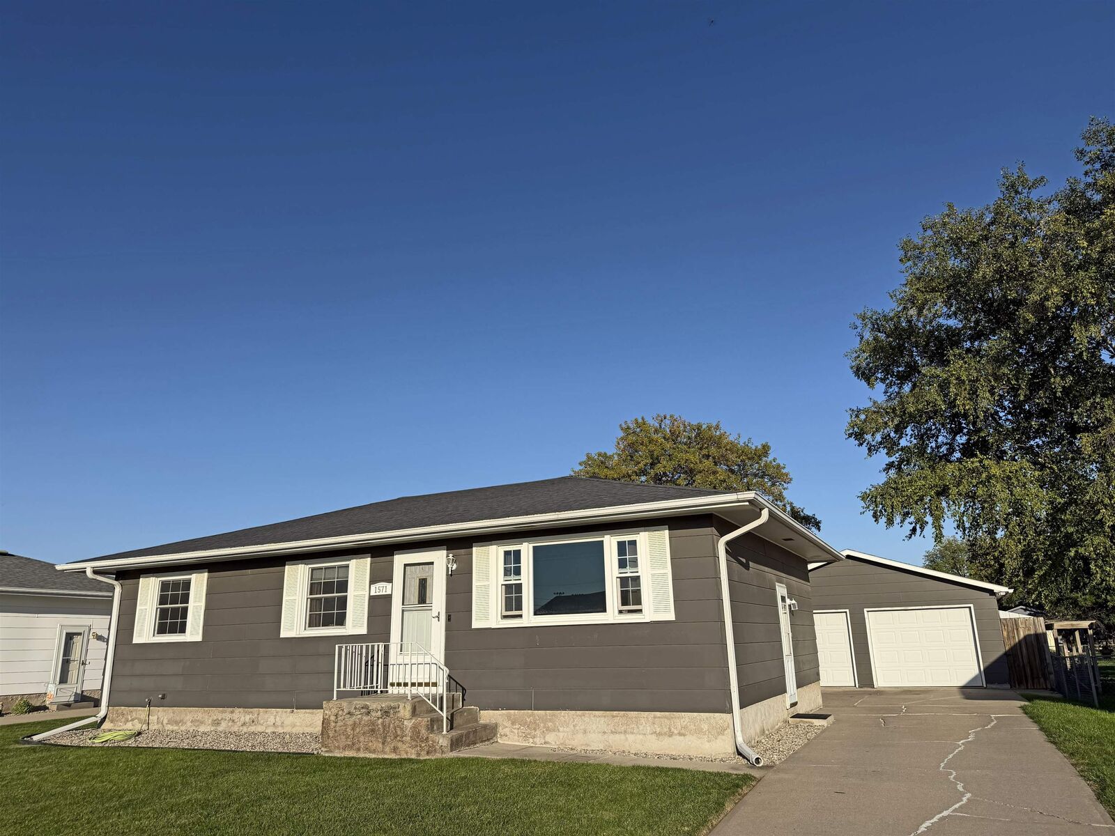Property Photo: 1571 45th Avenue NE 68601