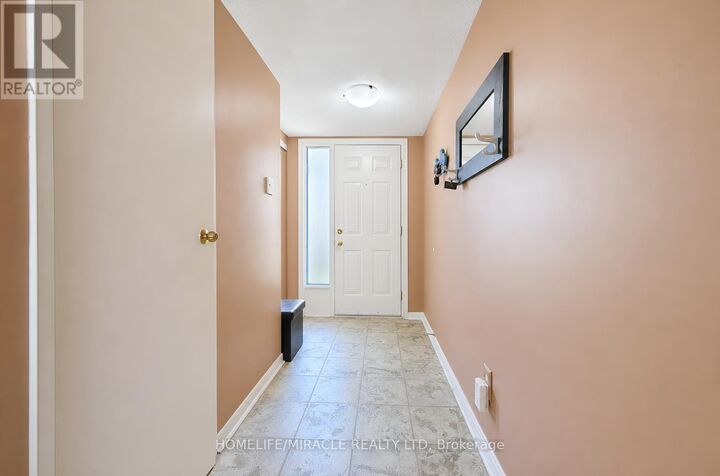 Property Photo:  63 McCallum Court 63  ON L6W 3M4 