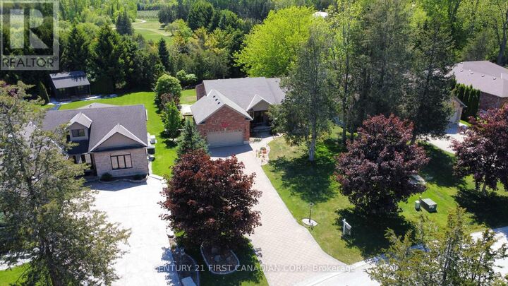 Property Photo:  10159 Meadowlily Crescent  ON N0M 1T0 