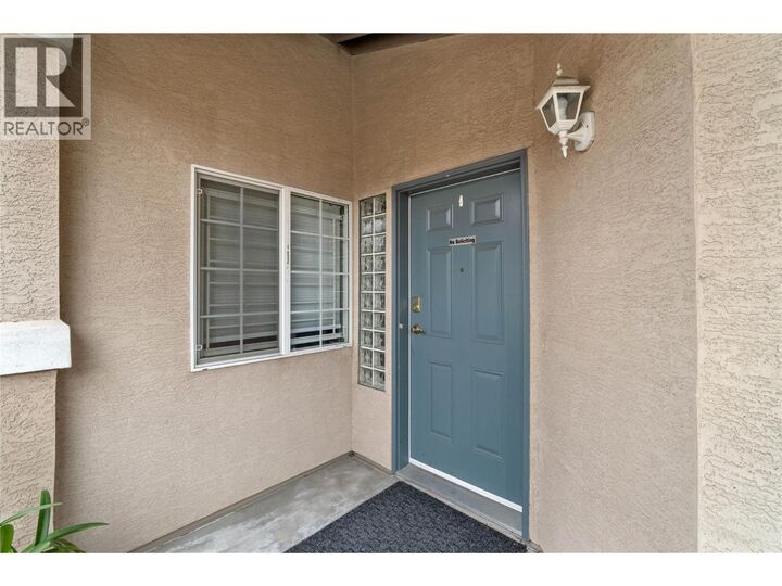 Property Photo:  875 Sahali Terrace 509  BC V2C 6W9 