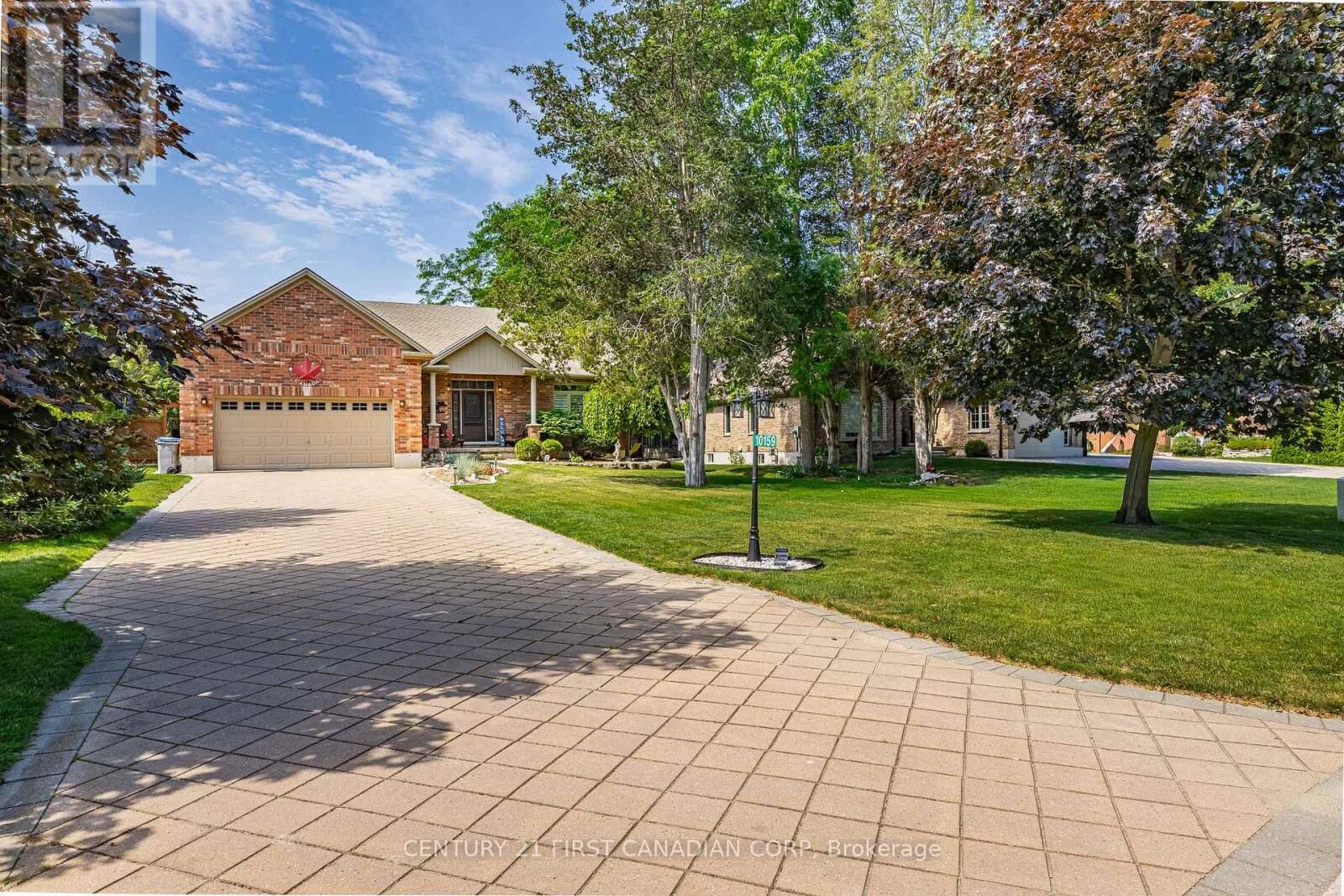 Property Photo: 10159 Meadowlily Crescent ON N0M 1T0