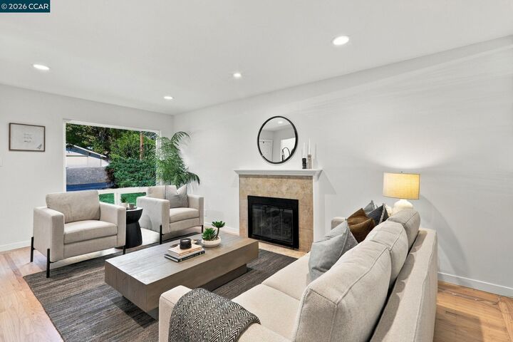 Property Photo: 1198 Vacation Dr CA 94549