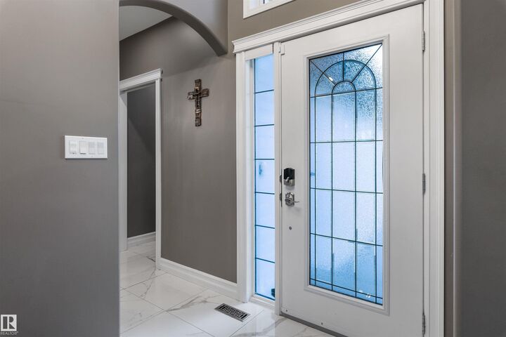 Property Photo:  2172 Brennan Crescent NW  AB T5T 6R8 