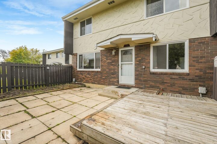 Property Photo: 144 Roseland Village NW AB T5E 5R6