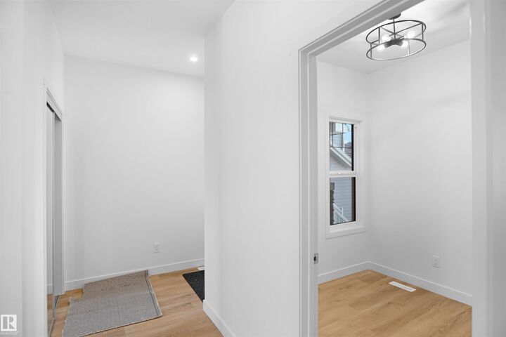 Property Photo: 206 Elliot Wynd AB T8L 0Z6