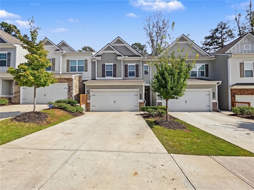 Property Photo:  5741 Silver Lake Drive  GA 30126 