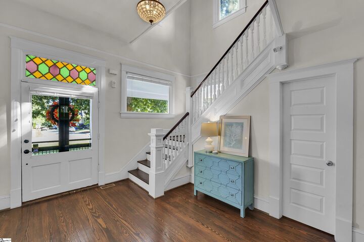 Property Photo:  409 Perry Avenue  SC 29601 