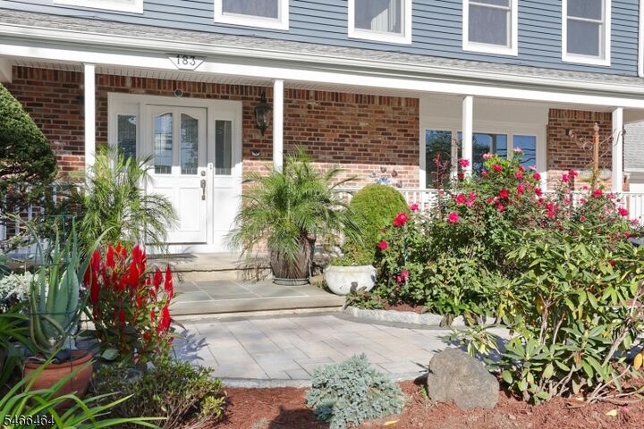Property Photo: 183 N Farview Ave NJ 07652