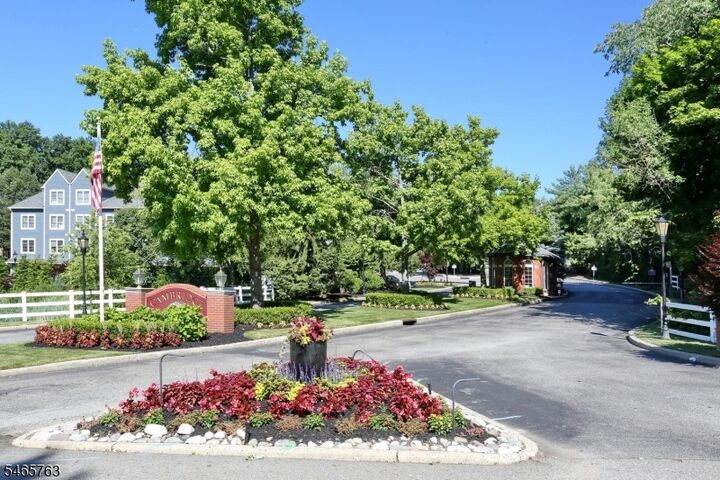 Property Photo: 876 Somerset Ct NJ 07446