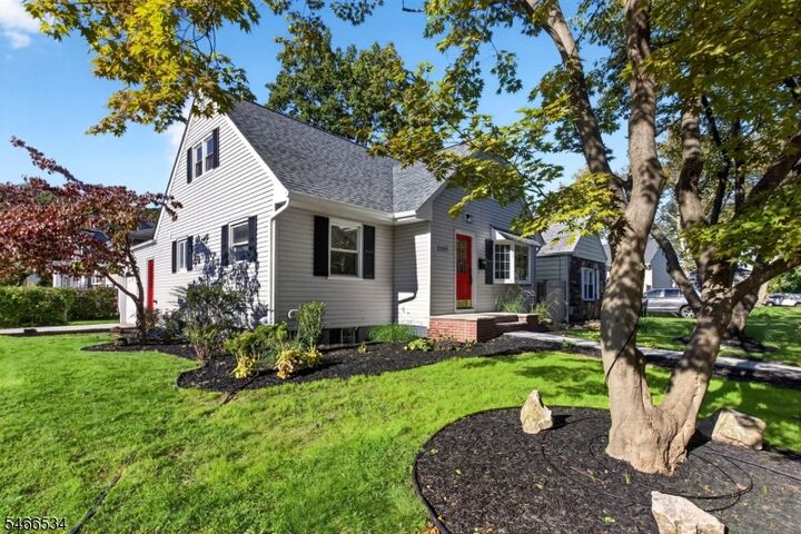 Property Photo:  2357 Mountain Ave  NJ 07076 