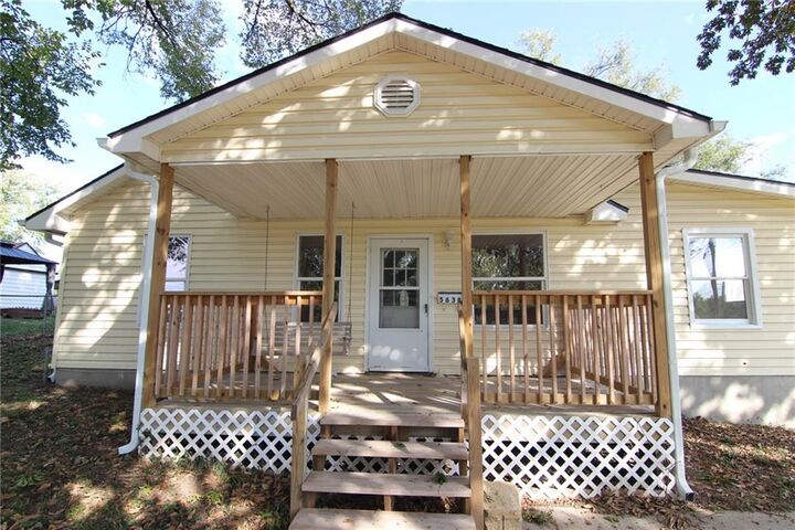 Property Photo: 5638 Miami Avenue KS 66106