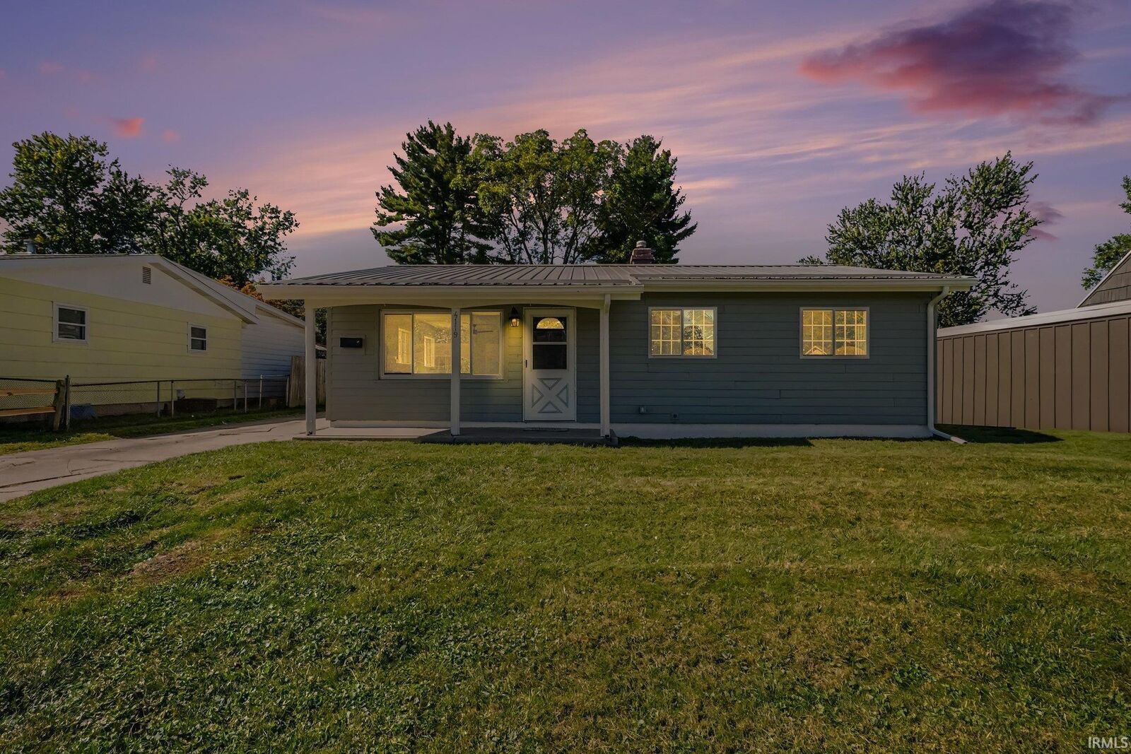 Property Photo:  4119 York Road  IN 46614-2720 