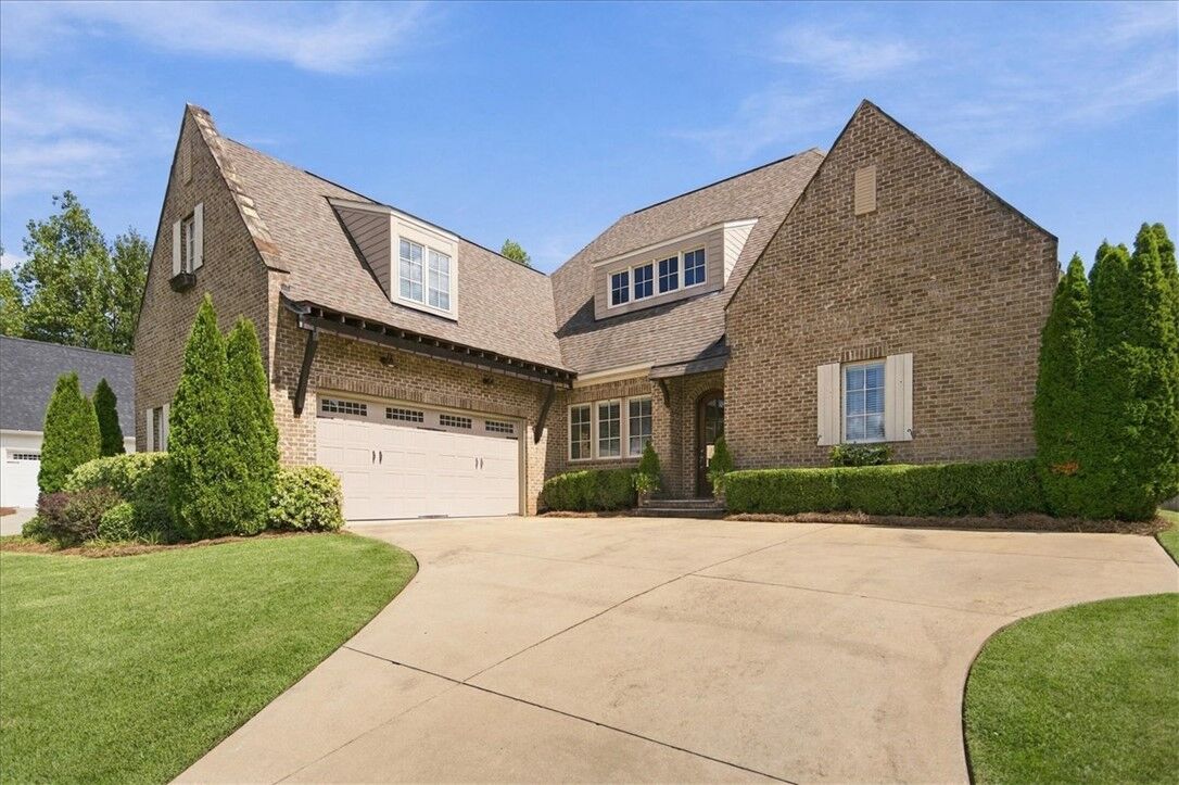 Property Photo: 1651 Marie Loop AL 36830