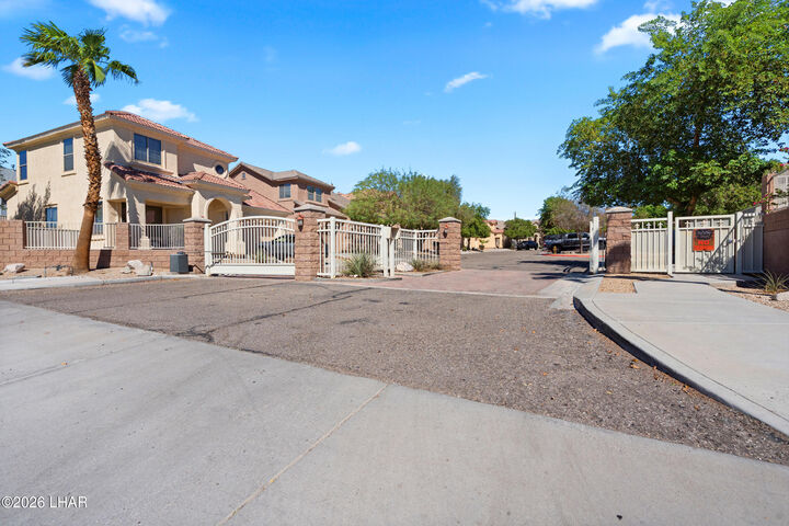 Property Photo:  1070 Richey Cir  AZ 86403 