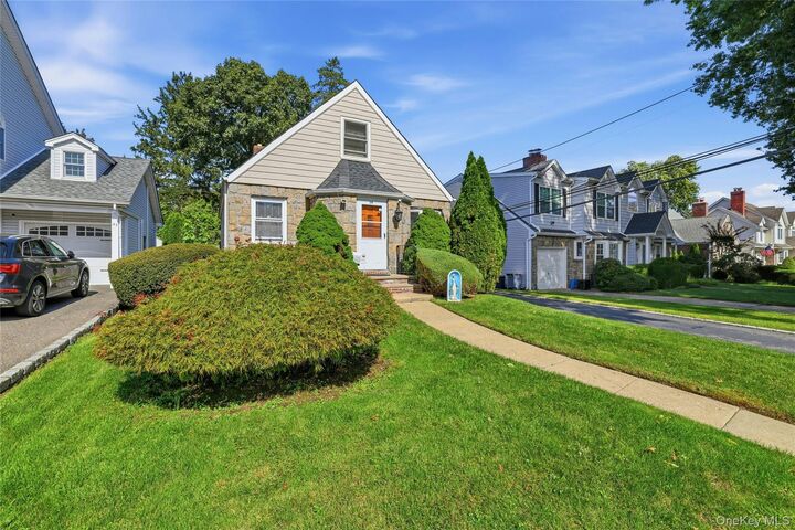 Property Photo: 39 Primrose Drive NY 11040