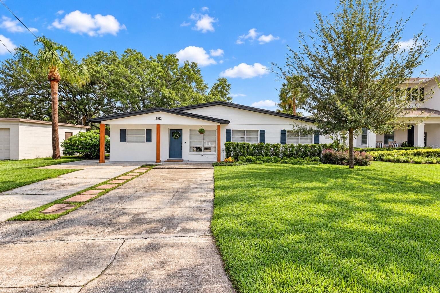Property Photo: 2913 W Elrod Avenue FL 33611