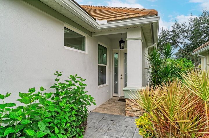 Property Photo: 7816 Heritage Classic Court FL 34202