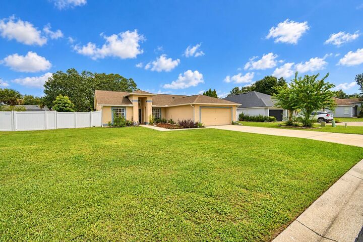 Property Photo:  3603 Lismore Drive  FL 33803 