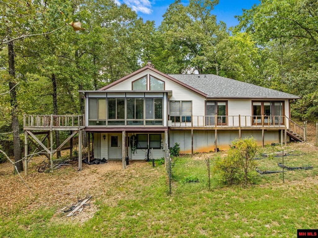 Property Photo:  1656 Cr 25  AR 72653 