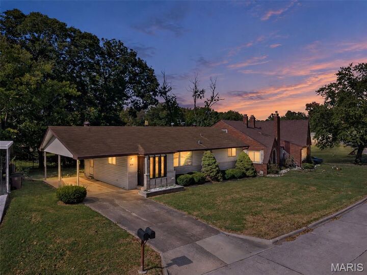 Property Photo:  515 Cordelia Avenue  MO 63701 