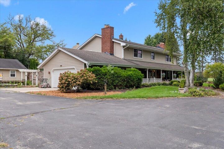 Property Photo: 2473 Horns Corners Rd WI 53080