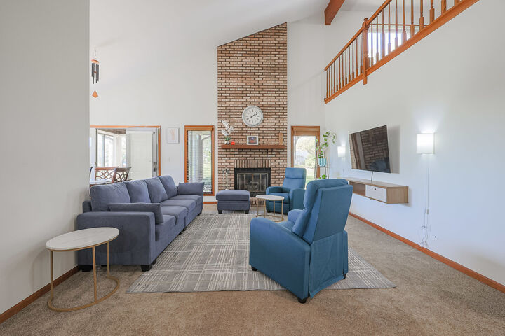 Property Photo: 1801 Monterey Court IL 60169
