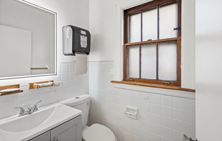 Property Photo: 1737 N Sayre Avenue IL 60707