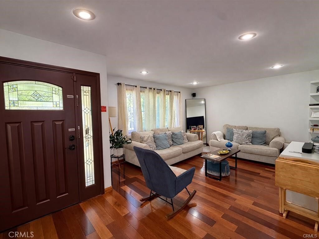 Property Photo: 555 Hickory Lane CA 91103