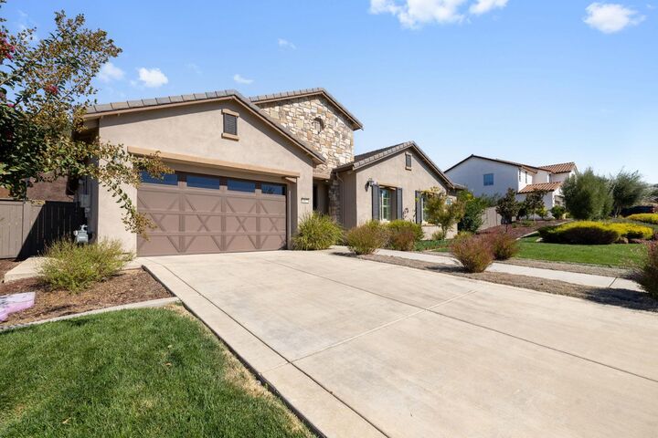 Property Photo:  167 Teakwood Court  CA 95762 