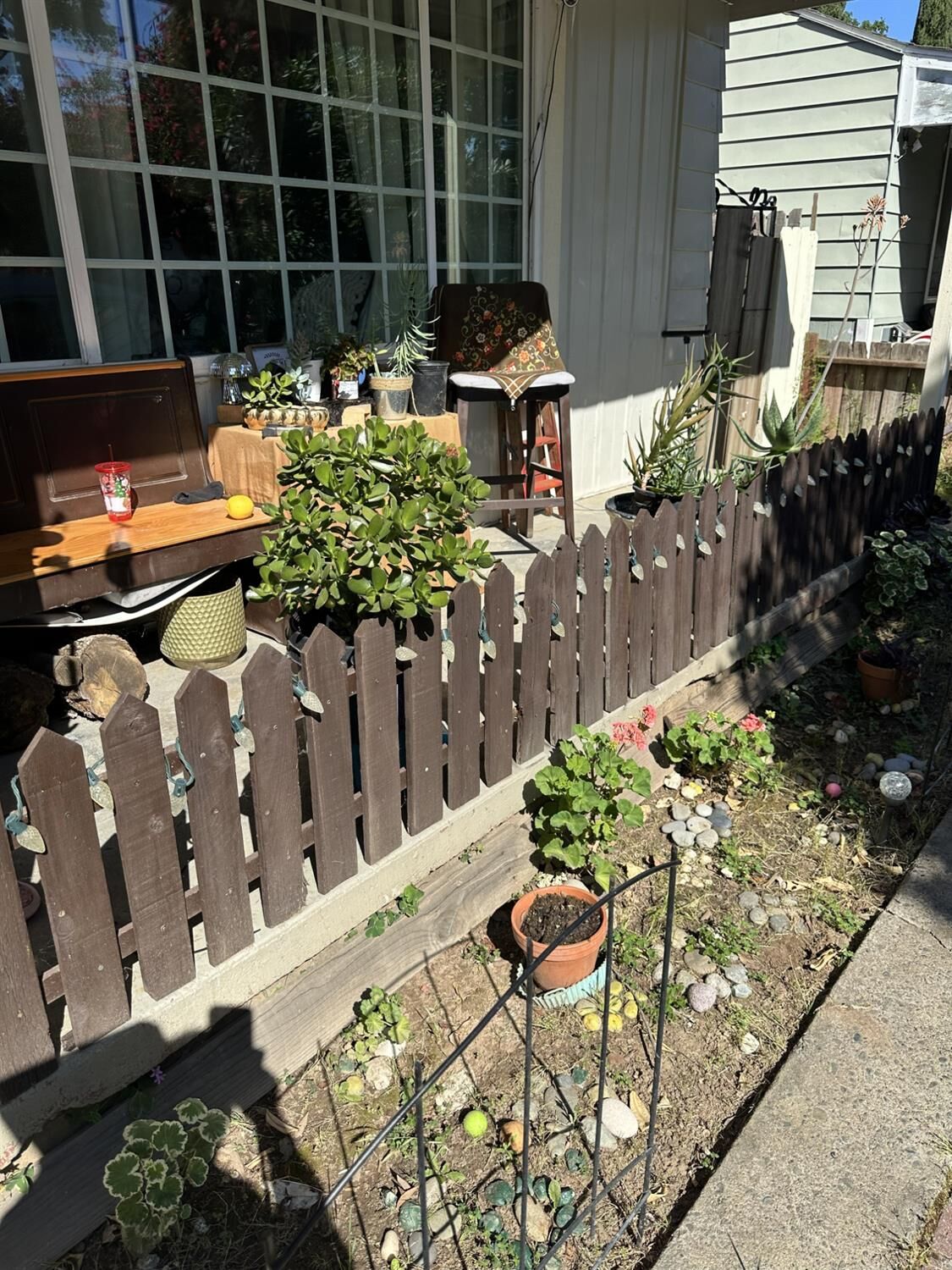 Property Photo:  2361 Colfax Street  CA 95815 