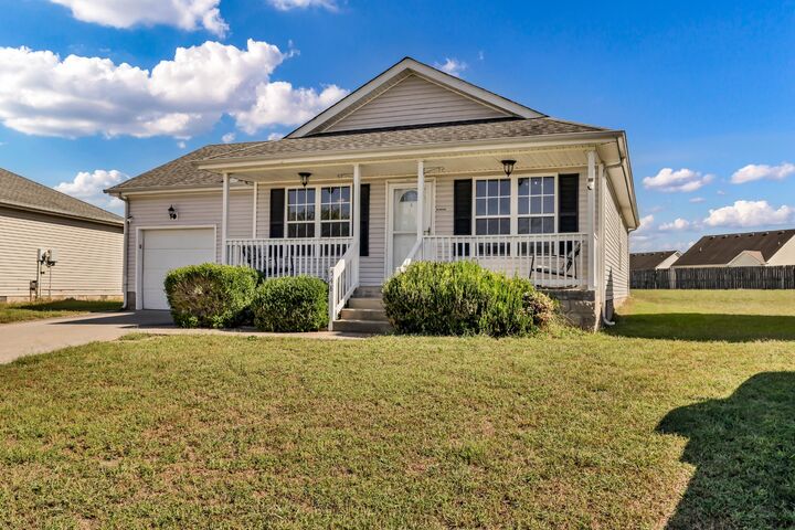 Property Photo:  548 Oakmont Dr  TN 37042 