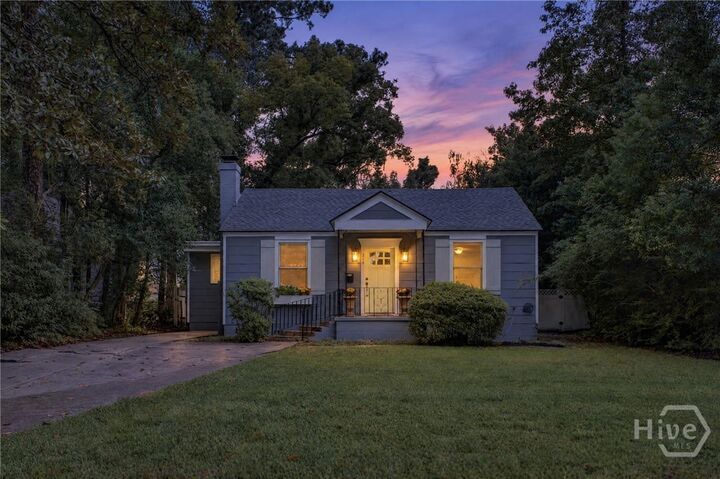 Property Photo:  316 E 57th Street  GA 31405 