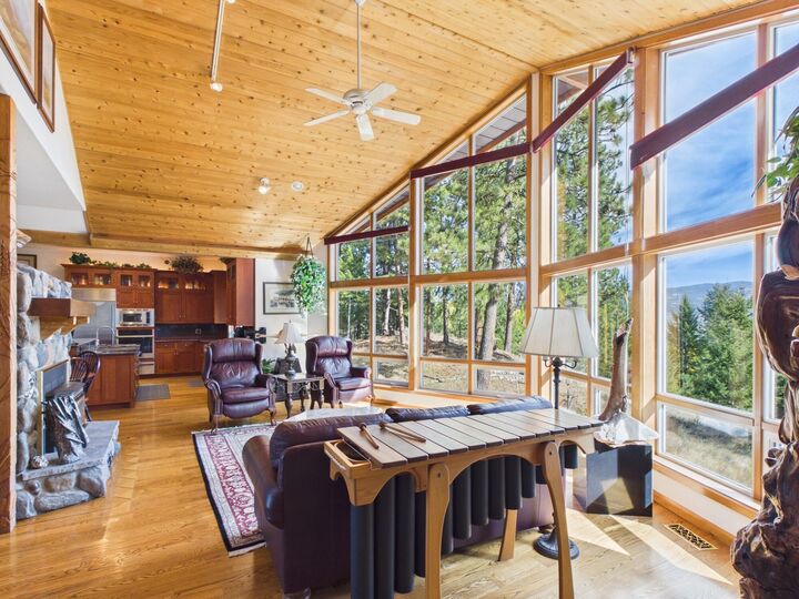 Property Photo:  74 Kompan Rd  WA 99150 