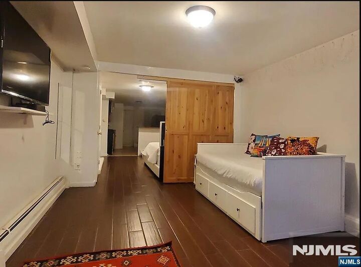 Property Photo:  598 West Side Avenue  NJ 07304 