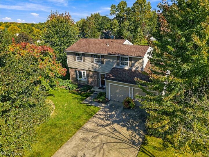 Property Photo:  1005 Deepwood Drive  OH 44056 