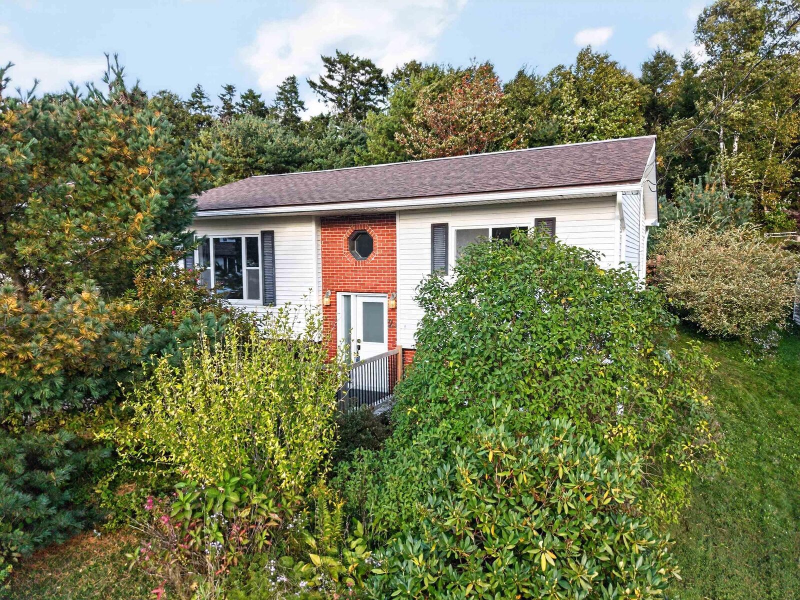 Property Photo:  29 Roslyn Drive  NS B2W 2M2 