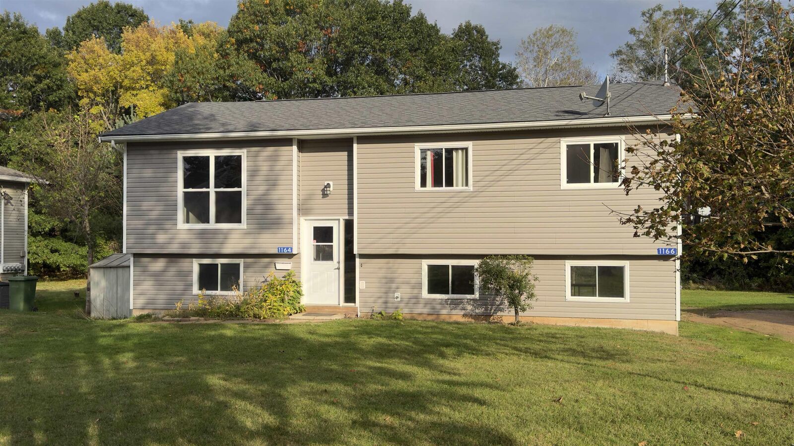 Property Photo:  1164 & 1166 Giffin Court  NS B4N 1A1 