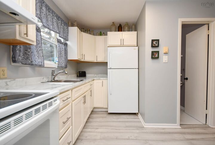 Property Photo:  123 Gloria Court  NS B4E 1Y1 