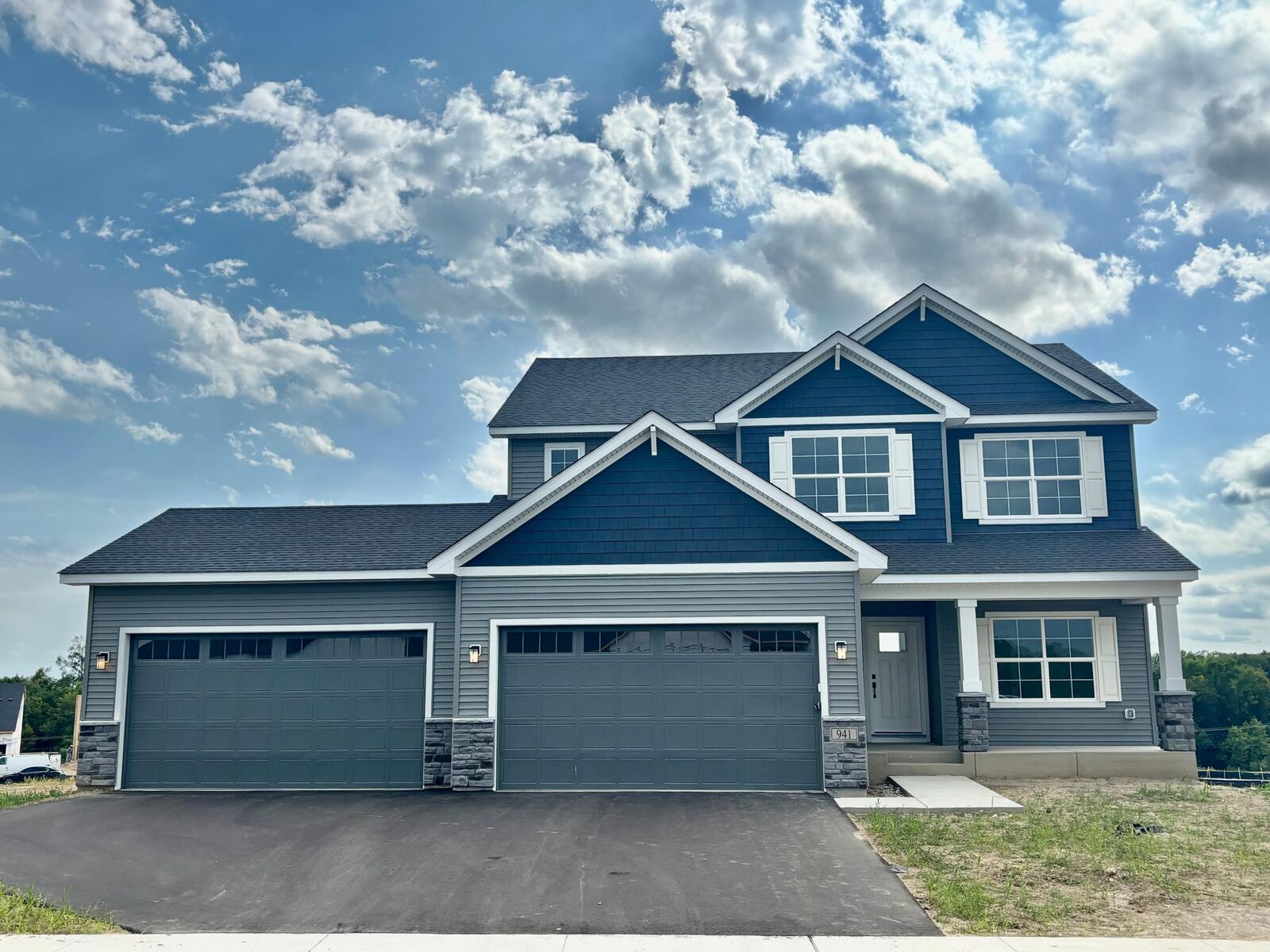 Property Photo:  941 Kepler Avenue NE  MN 55341 