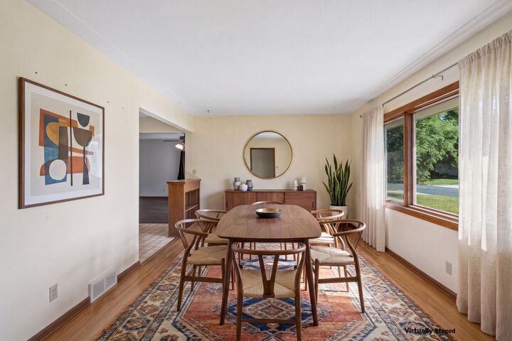 Property Photo:  702 Madison Street S  MN 55379 