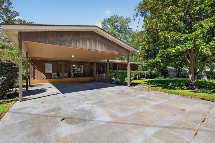 Property Photo:  9468 Ranch Lane  LA 71106 
