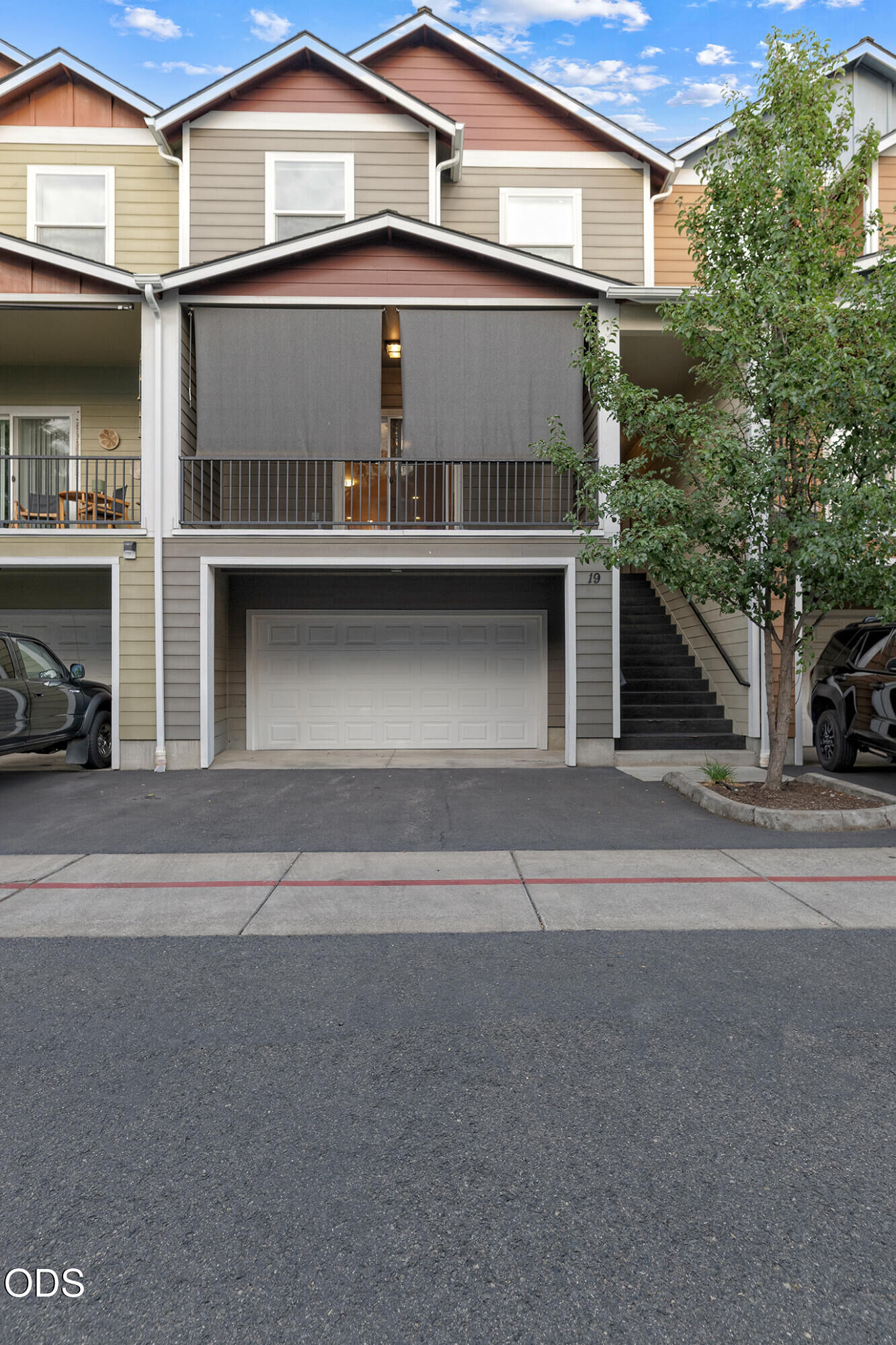 Property Photo: 411 Berrydale Avenue 19 OR 97501