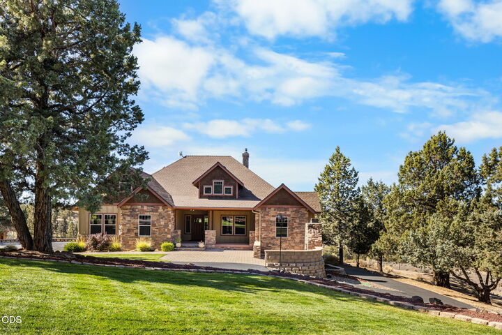 Property Photo:  16030 SW Canyon View Place  OR 97760 