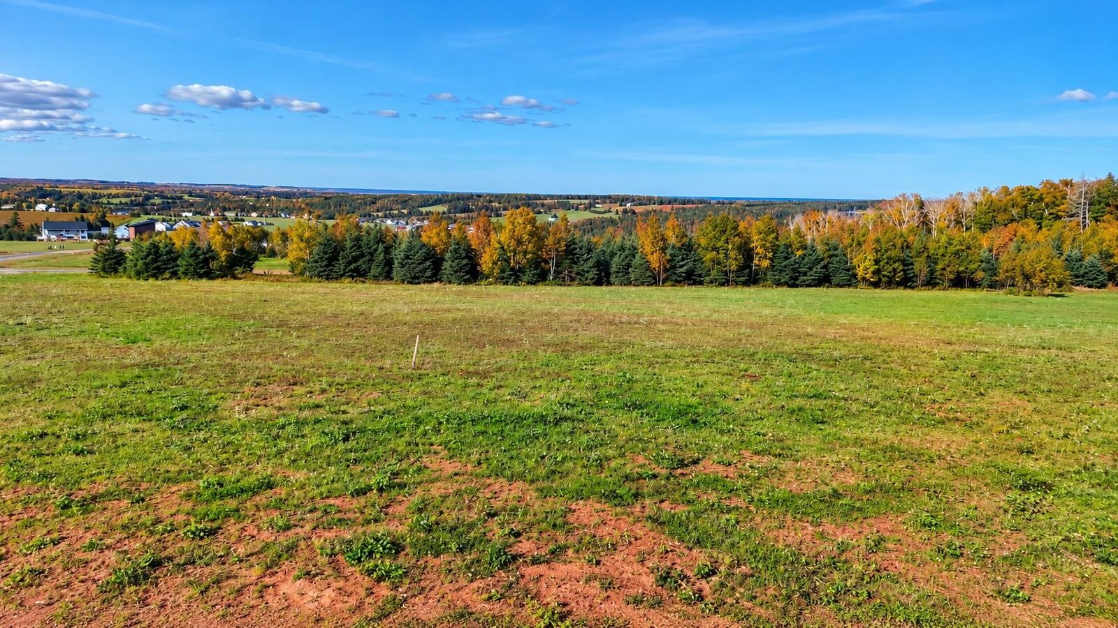 Property Photo:  D-02 Prospect Court  PE C1N 4N0 