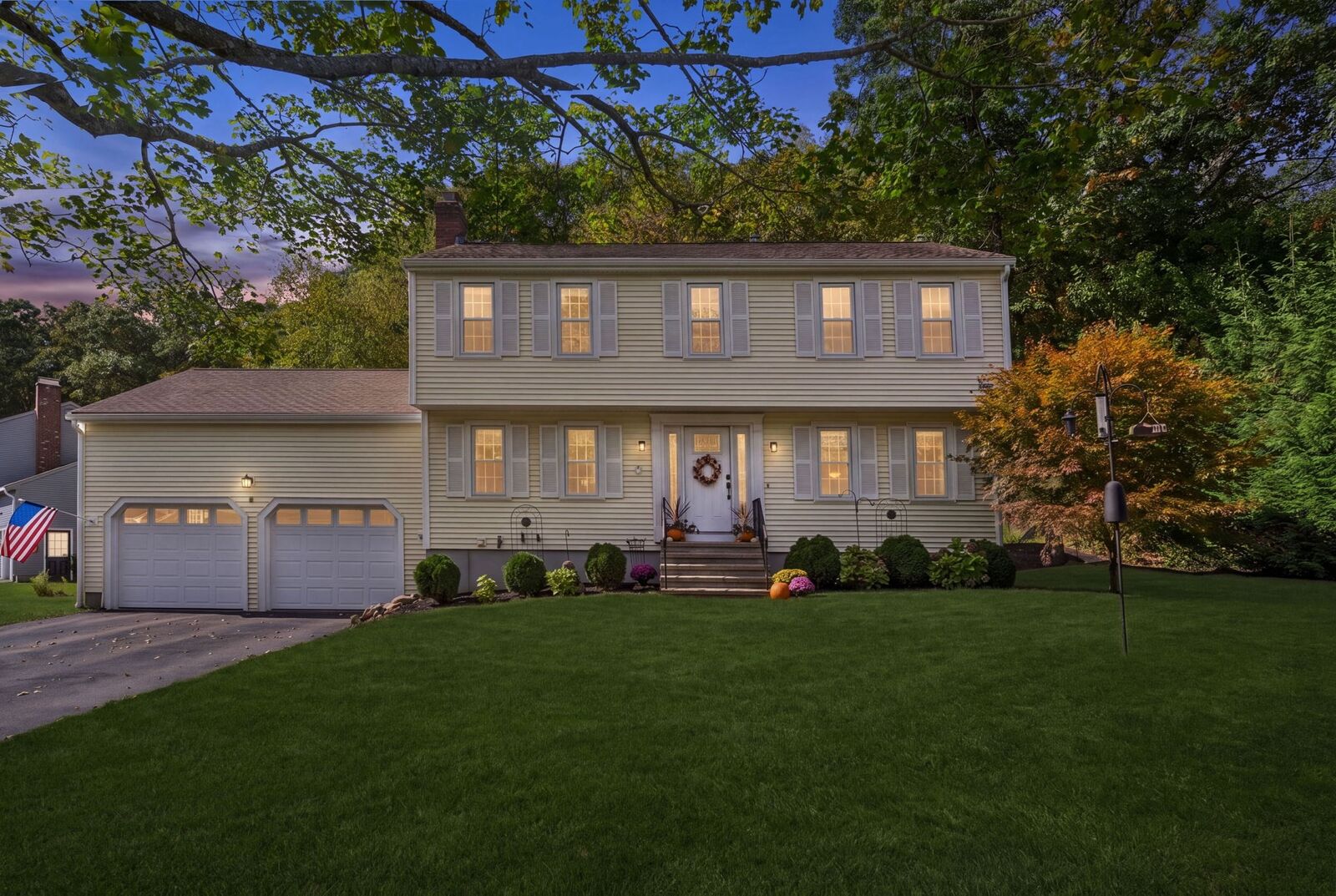 Property Photo: 5 Crockett Cir MA 01747