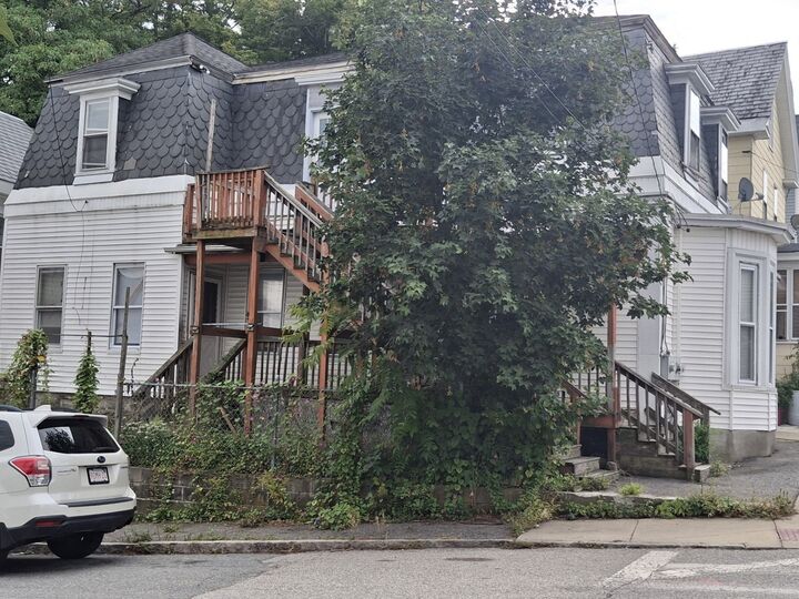 Property Photo:  24 Nichols St  MA 01851 