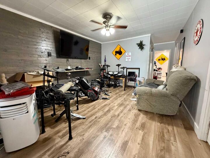 Property Photo:  730 6 Avenue  AB T9W 1A2 