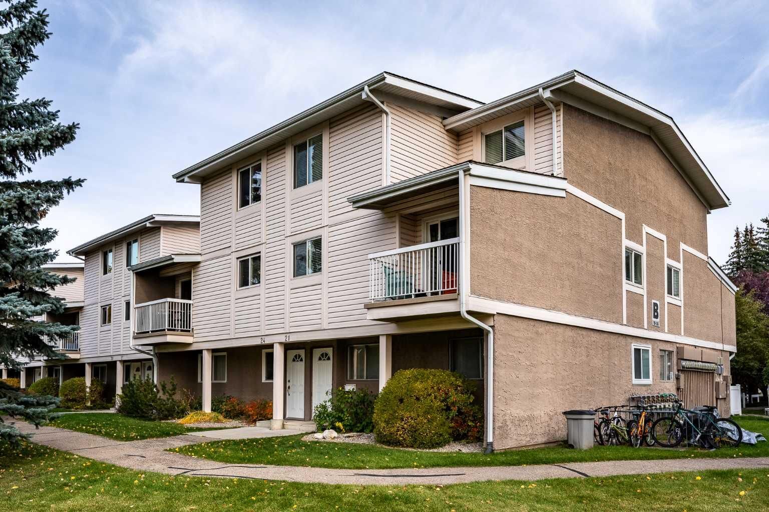 Property Photo: 3015 51 Street SW 24 AB T3E 6N5