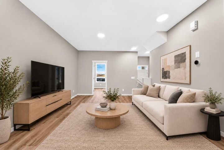 Property Photo:  1211 Mahogany Boulevard SE  AB T3M 2Y2 