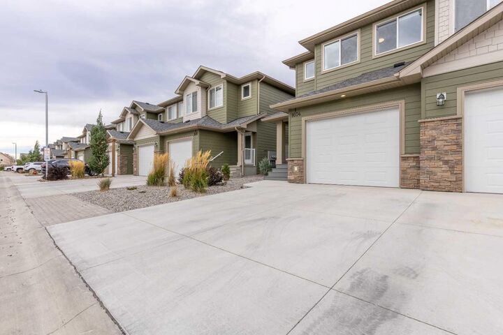 Property Photo: 1604 Stafford Drive N 1 AB T1H 2C5